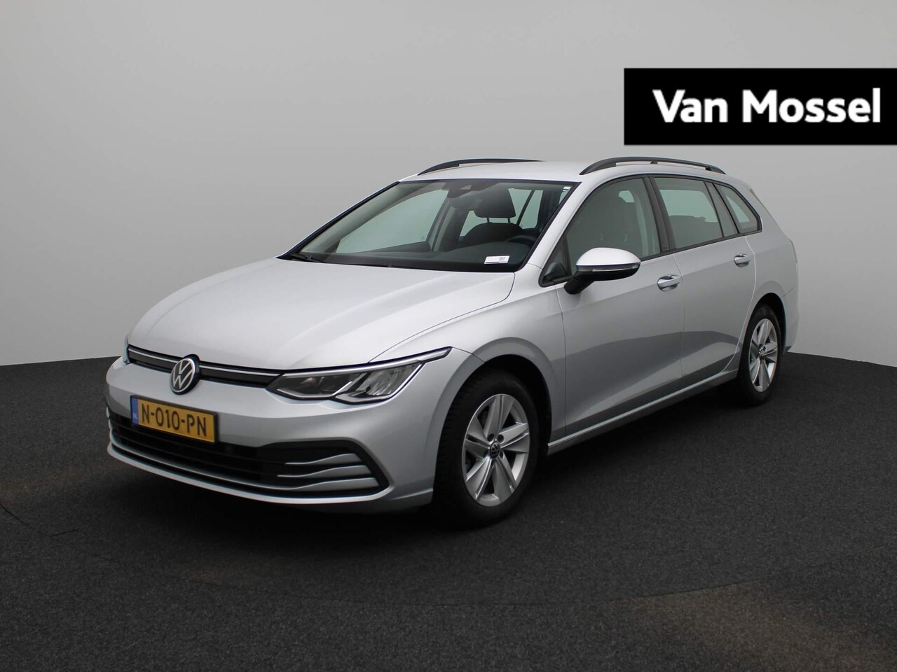 Volkswagen Golf Variant - 1.0 TSI Life | Trekhaak | Digital Cockpit | Keyless Start | Navigatie | Carplay - AutoWereld.nl