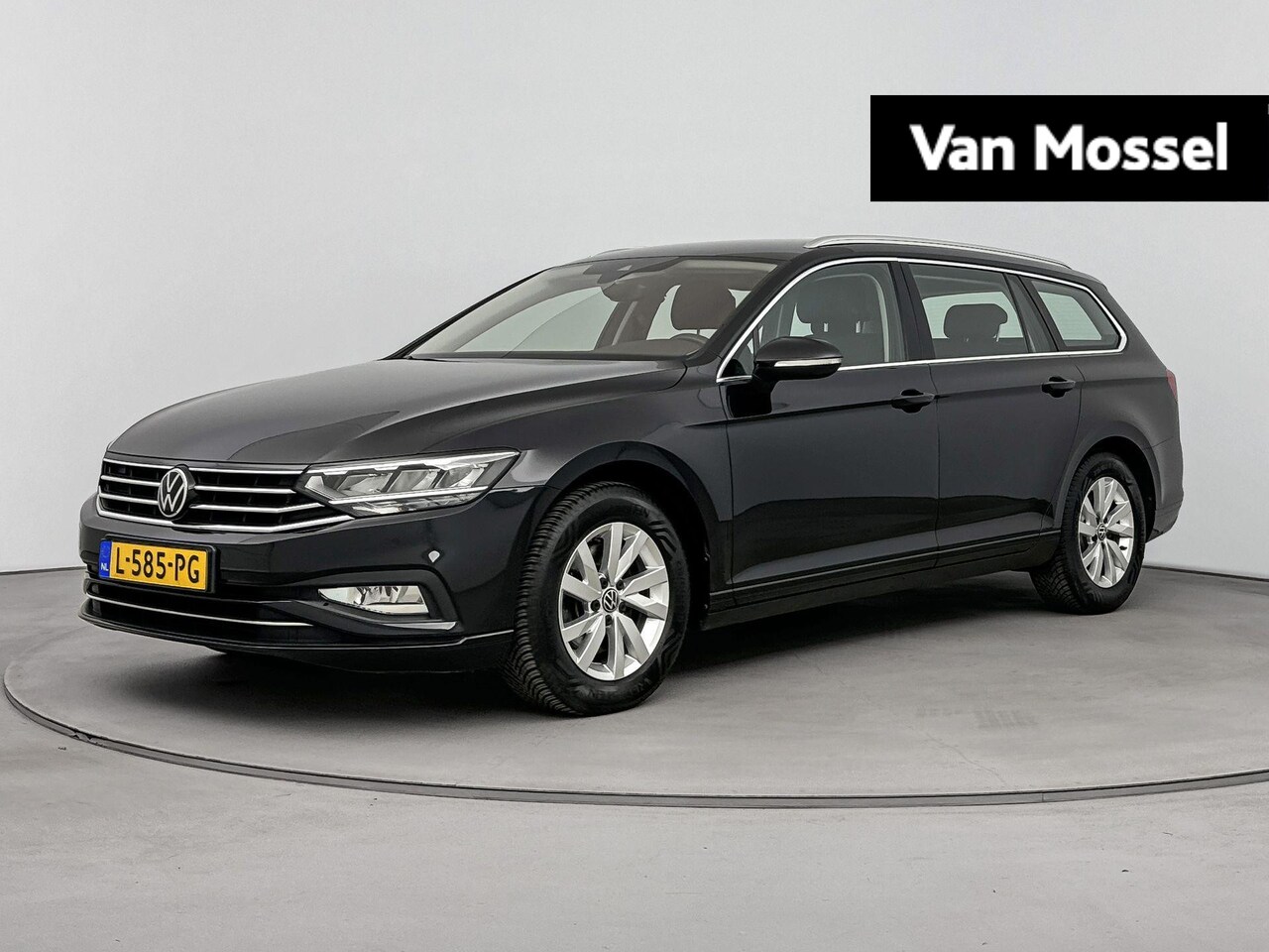 Volkswagen Passat Variant - 1.5 TSI Business | Adaptieve cruise control | Trekhaak | Navigatie | Climate control | Ach - AutoWereld.nl