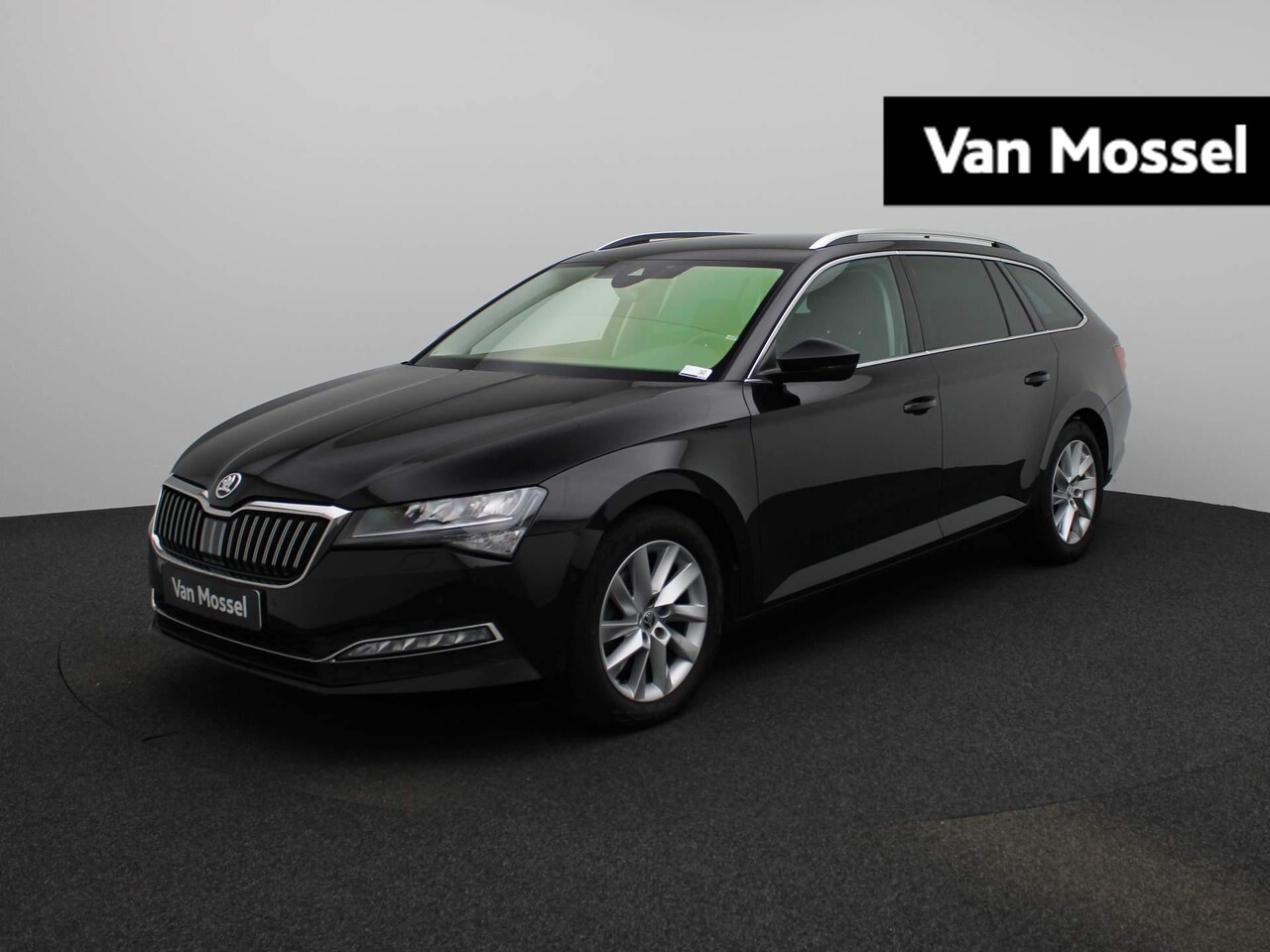 Skoda Superb Combi - 1.5 TSI ACT Business Edition Plus |  KEYLESS | STOELVERWARMING | ELEK.STOEL | NAVIGATIE | - AutoWereld.nl