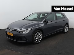 Volkswagen Golf - 1.0 eTSI Life Navigatie | Keyless | Lichtmetalen velgen | Adaptive Cruise Control | Parkee