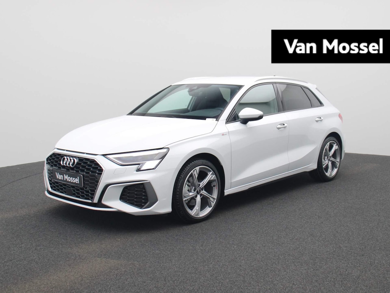 Audi A3 Sportback - 35 TFSI S edition 150 PK | S-line | Automaat | Navigatie | Camera | Cruise Control | Clima - AutoWereld.nl