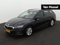 Skoda Octavia Combi - 1.0 TSI Sport Business | TREKHAAK | LMV | CLIMATE CONTROL | PARKEERSENSOREN | CRUISE CONTR