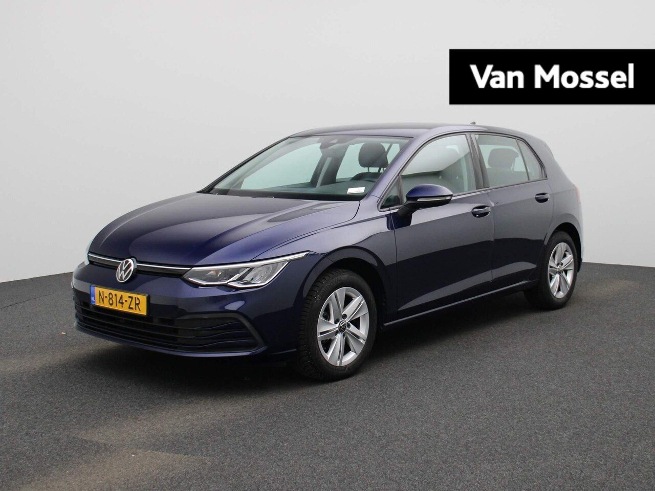 Volkswagen Golf - 1.0 TSI Life | Navigatie | Apple carplay | Adaptieve cruise control | Lane Assist | Digita - AutoWereld.nl