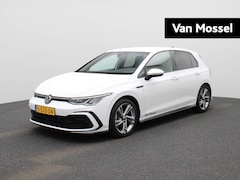 Volkswagen Golf - 1.5 eTSI R-Line 131 PK DSG | Apple Carplay | R-line Exterieur | Lichtmetalen Velgen | Appl