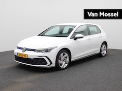 Volkswagen Golf - 1.4 eHybrid GTE 245 PK PHEV | Automaat | Navigatie | Parkeersensoren | Stuur & Stoelverwar