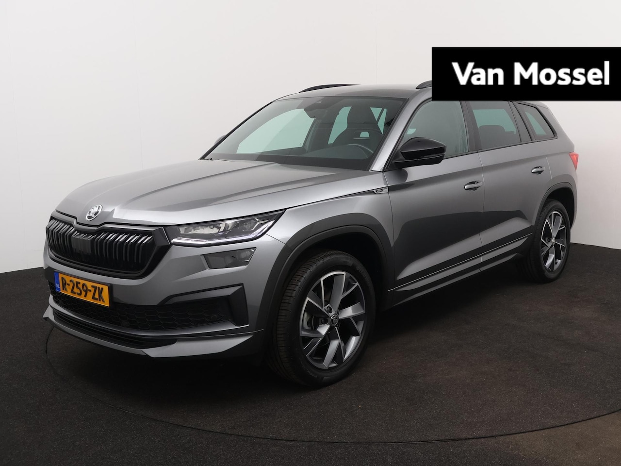 Skoda Kodiaq - 1.5 TSI Sportline Business | TREKHAAK | CAMERA | ELEK.LAADKLEP | KEYLESS | STOELVERWARMING - AutoWereld.nl