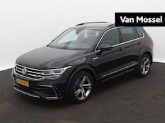 Volkswagen Tiguan - 1.5 TSI R-Line Business+ | Automaat | Navigatie | Stoelverwarming en Stuurwielverwarming |