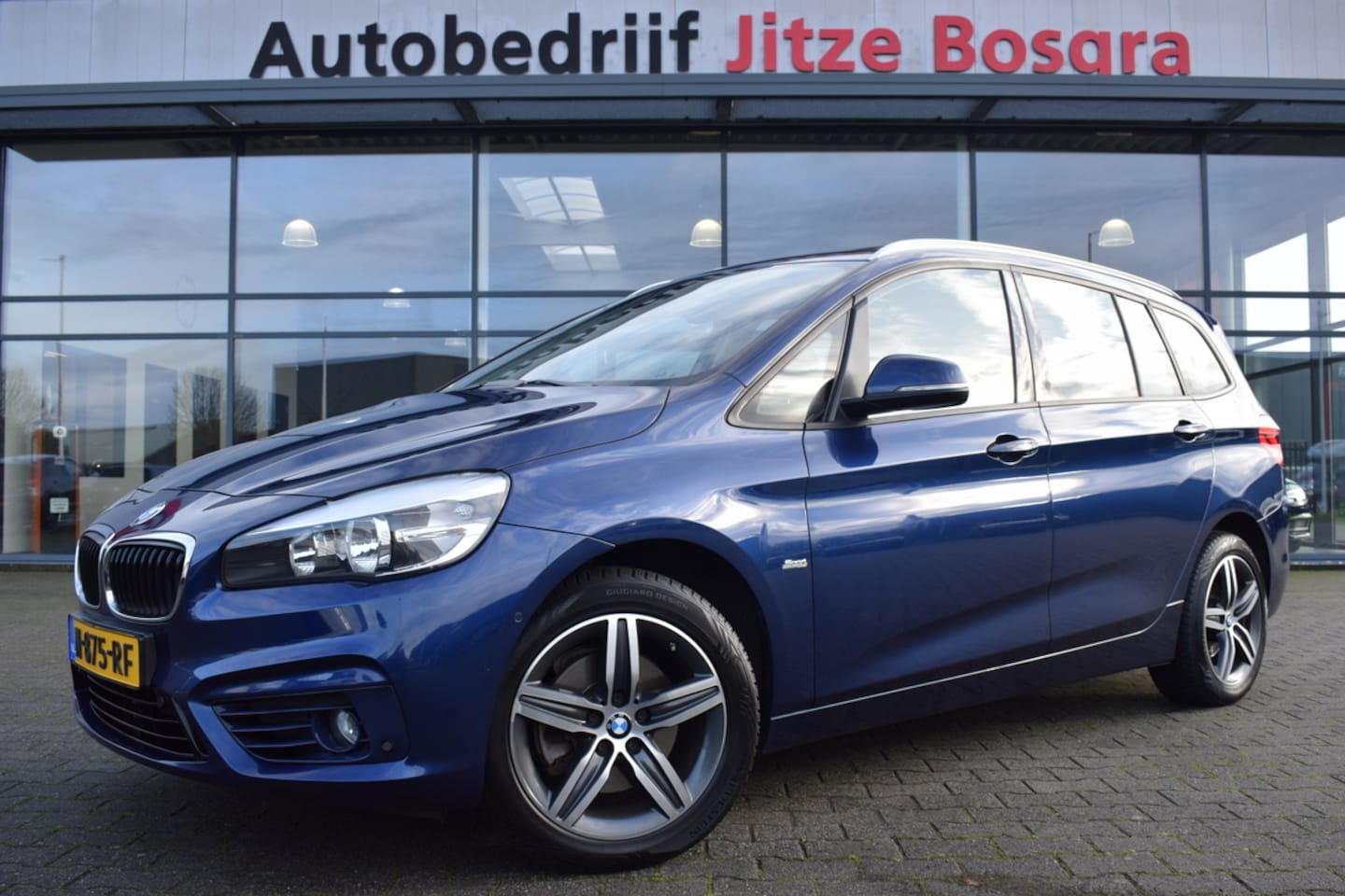 BMW 2-serie Gran Tourer - 218i Sport 7Pers. Panoramadak | Full Map Navi | Telefonie | HiFi Prof. | Sportstoelen | 17 - AutoWereld.nl