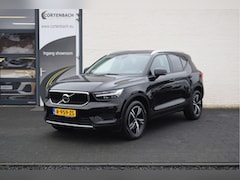 Volvo XC40 - 2.0 T4 Momentum | Cruise control | Harman Kardon | Zwenkbare trekhaak |