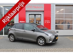 Toyota Yaris - 1.5 Hybrid Bi-Tone *Met trekhaak