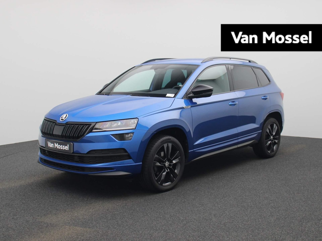 Skoda Karoq - 1.5 TSI Sportline | NAVIGATIE | STOELVERWARMING | CAMERA | ELEK.LAADKLEP | APPLE CARPLAY | - AutoWereld.nl