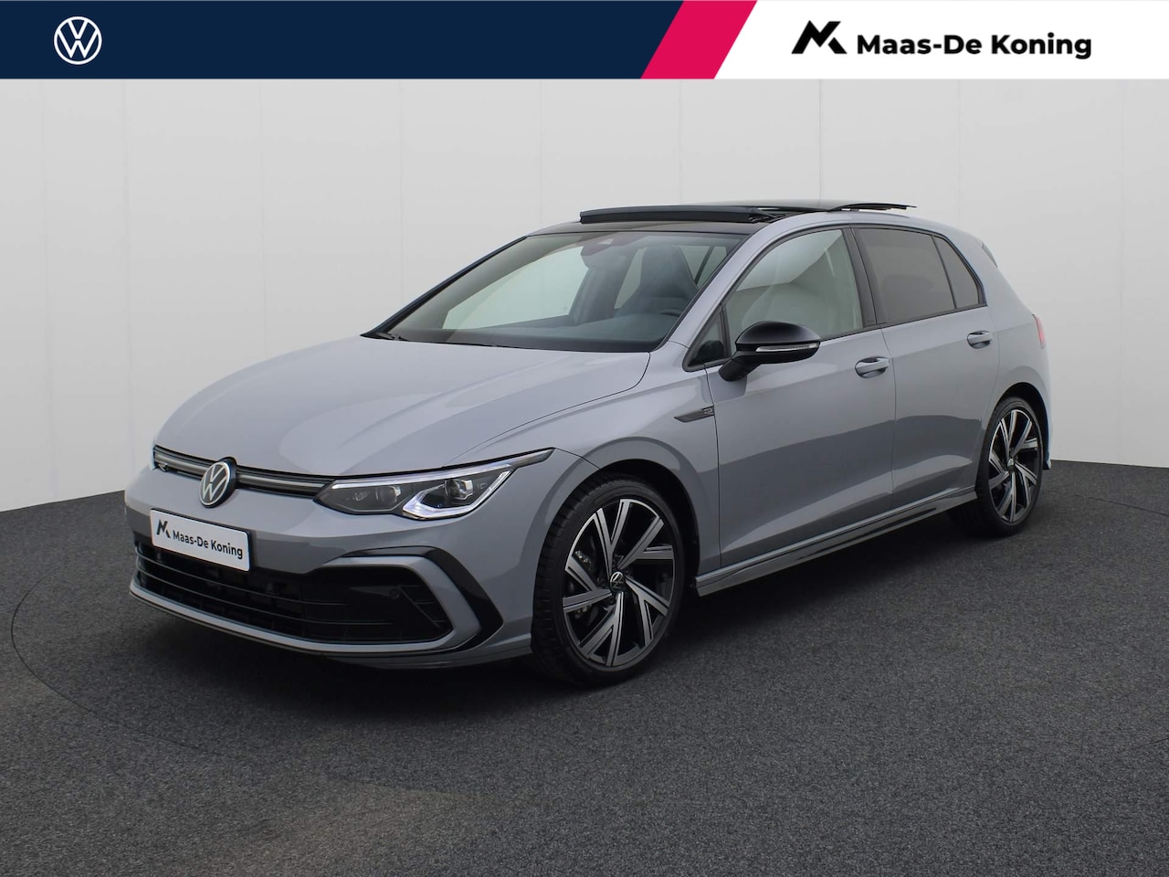 Volkswagen Golf - 1.5eTSI/150PK R-Line Blackstyle DSG · Panoramadak · Navigatie · Stoel-&stuurverwarming · G - AutoWereld.nl