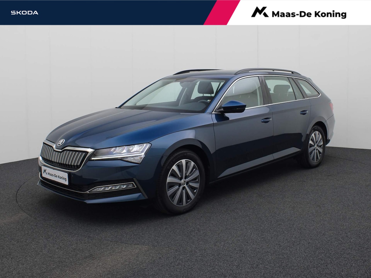 Skoda Superb Combi - 1.4TSIiV 160kW/218PK Business Edition DSG · Navigatie · Stoel-&stuurverwarming · Parkeerse - AutoWereld.nl