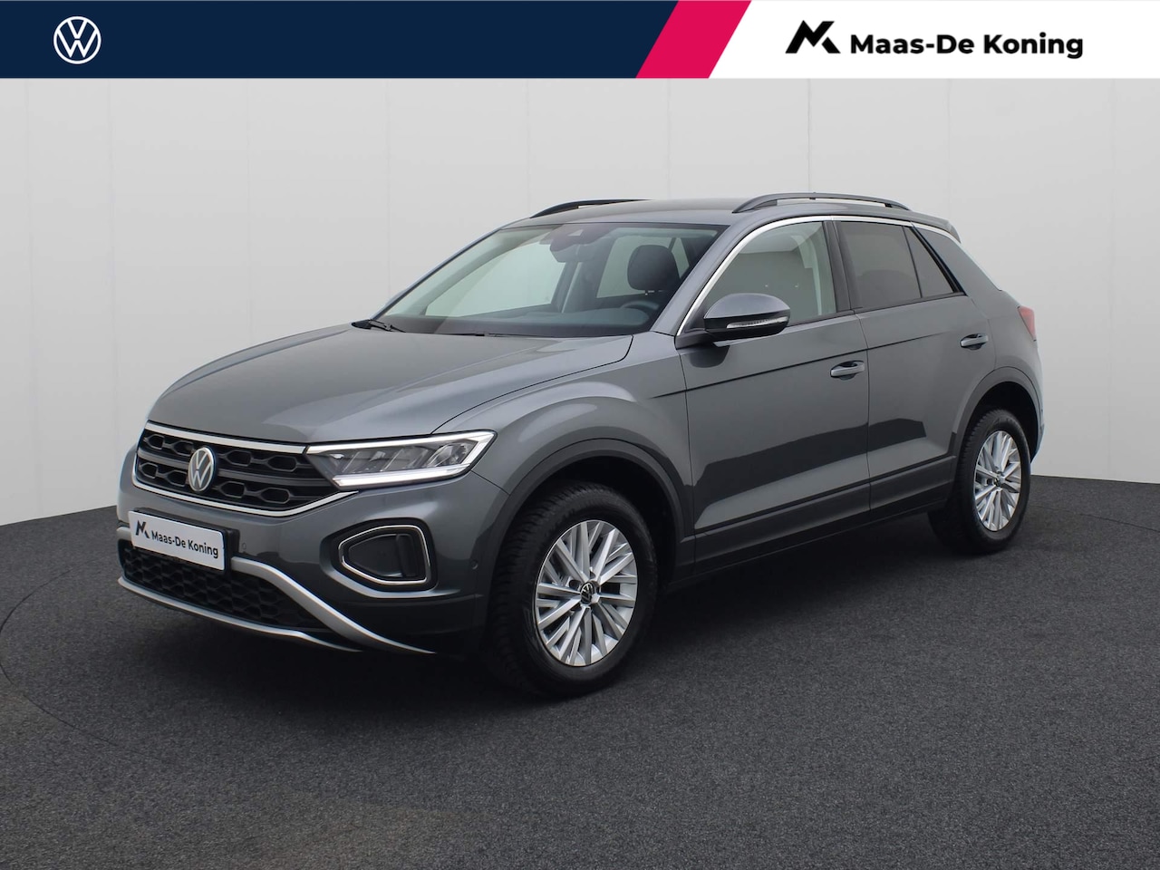 Volkswagen T-Roc - 1.0TSI/110PK Life · Navigatie · Stoelverwarming · Parkeersensoren · Garantie tot januari 2 - AutoWereld.nl