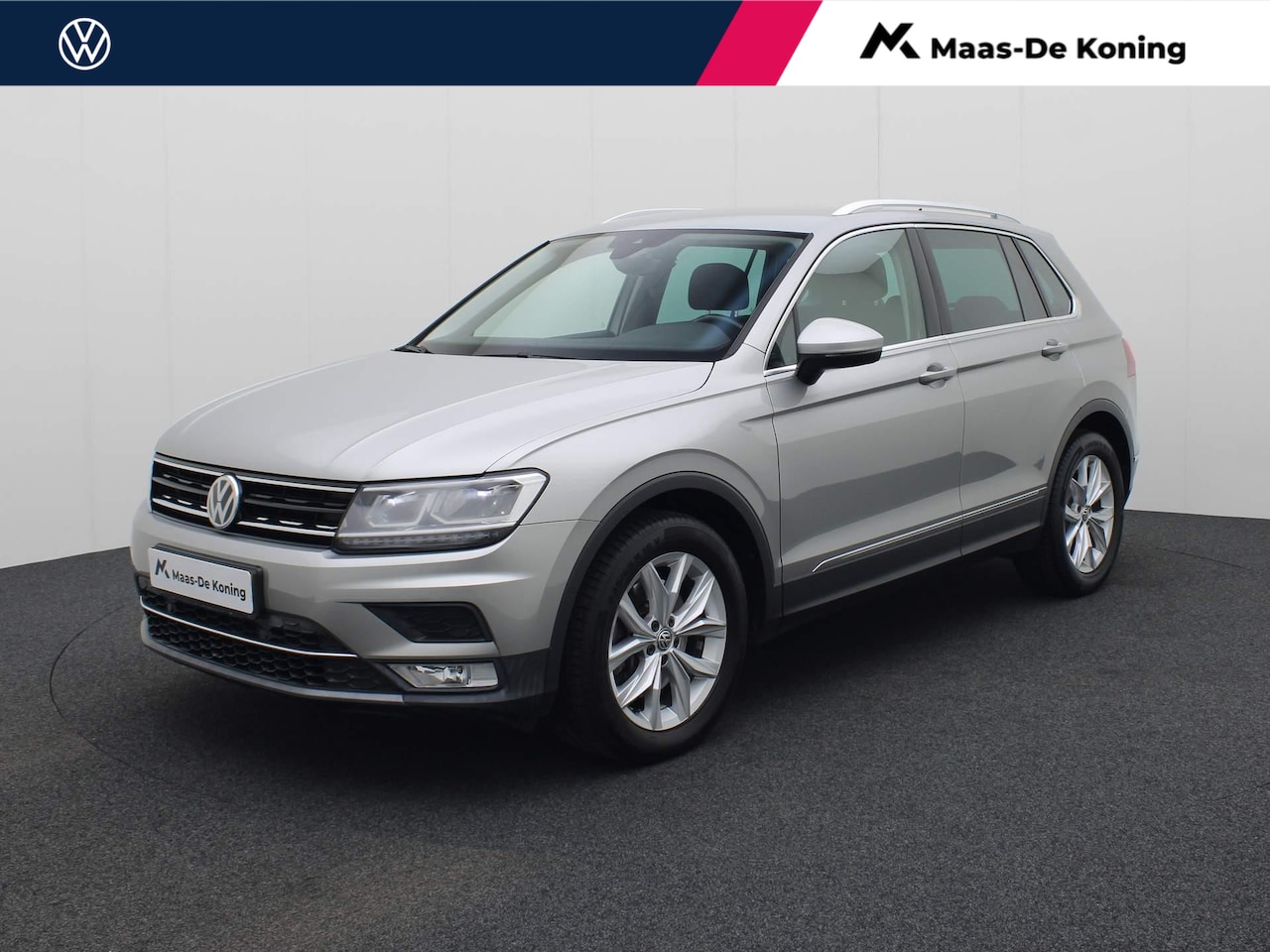 Volkswagen Tiguan - 2.0TSI/180PK 4Motion Highline DSG · Navigatie · Trekhaak · Parkeersensoren - AutoWereld.nl