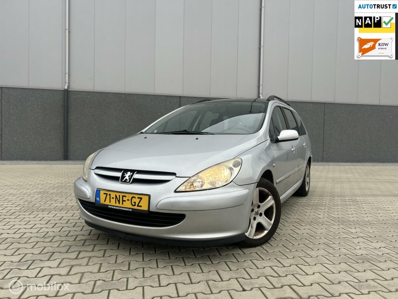 Peugeot 307 SW - 1.6 16V Pack/NAP/CRUISE CONTR./7 PERSOONS/ - AutoWereld.nl