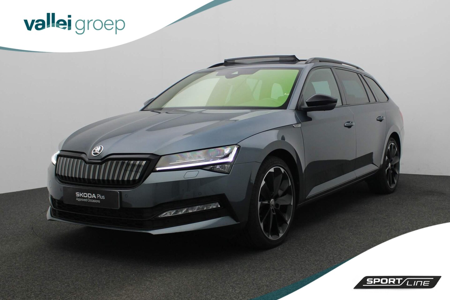 Skoda Superb Combi - 1.4 TSI 218PK DSG iV Sportline Business | Pano | Matrix LED | Adaptief onderstel | CANTON - AutoWereld.nl