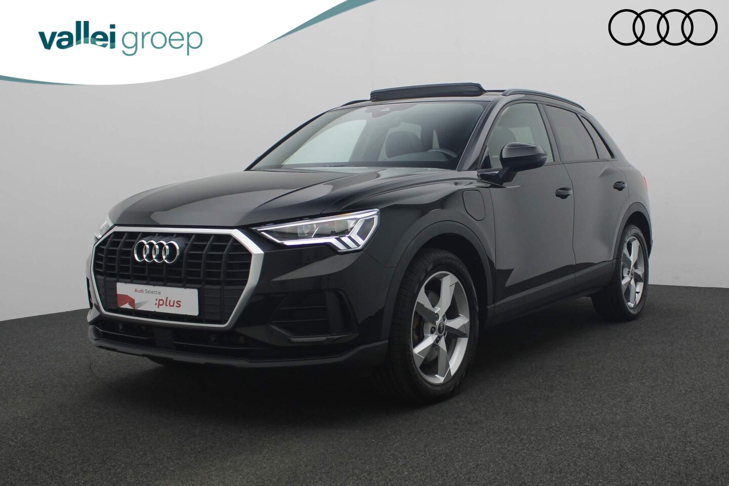 Audi Q3 - 45 TFSI e 245PK S-tronic Advanced edition | S-Line int. | Pano | Leder/alcantara | Camera - AutoWereld.nl