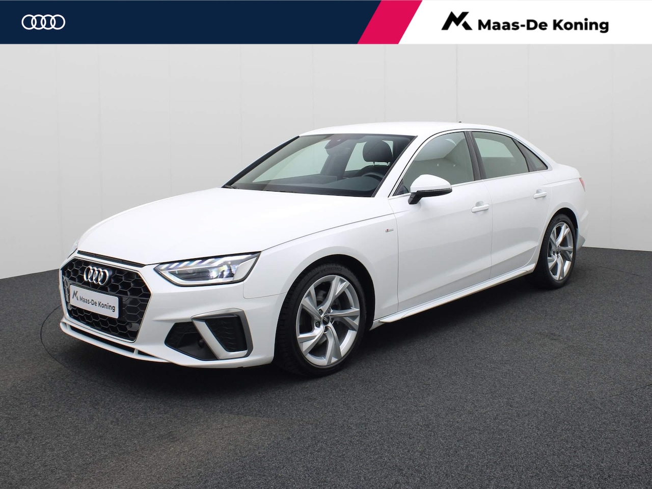 Audi A4 Limousine - 35 TFSI/150PK S Line · Navigatie · Leder/stof · Parkeersensoren · - AutoWereld.nl