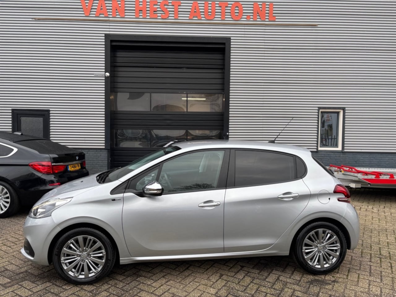 Peugeot 208 - 1.2 StYLE | 6 MND GAR | AIRCO | CRUISE CONTROL | SPORTVELGEN | T - AutoWereld.nl