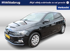 Volkswagen Polo - 1.0 TSI 95pk DSG Comfortline Navigatie / Airco / Donker Glas