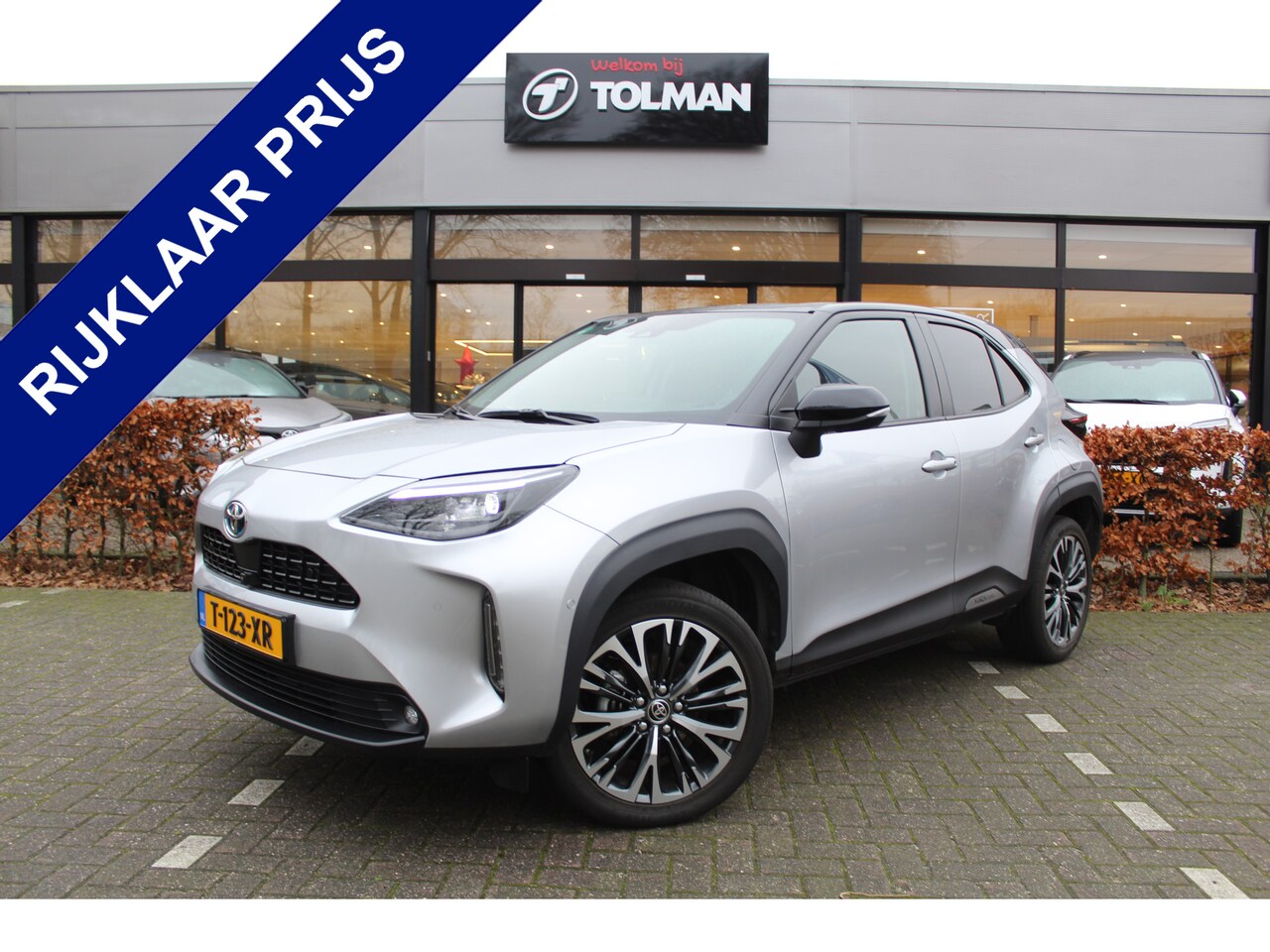 Toyota Yaris Cross - 1.5 Hybrid Executive Bi-tone | Rijklaar | Trekhaak | 360 Camera | Blind Spot | Stoel-/stuu - AutoWereld.nl