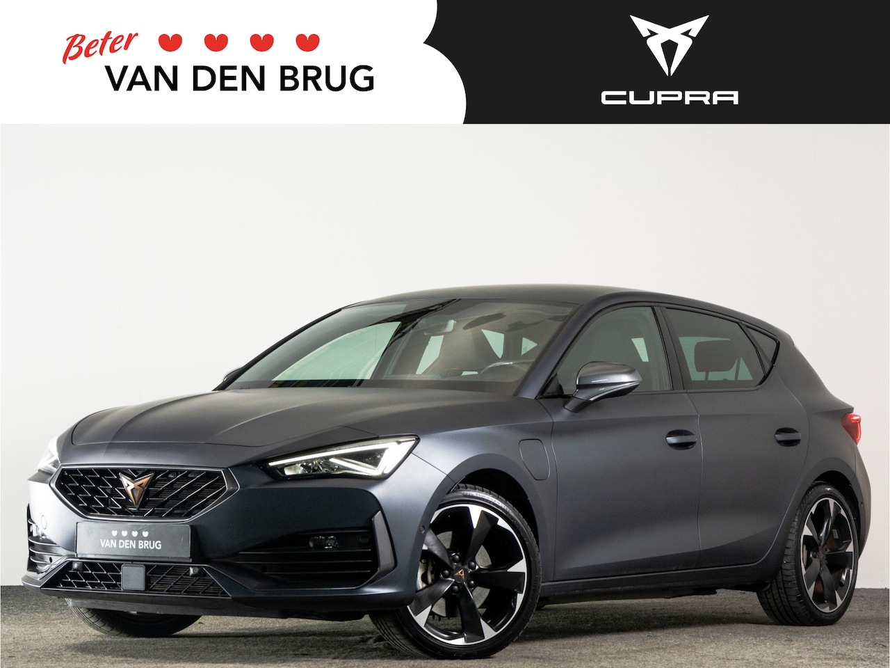 CUPRA Leon - 1.4 e-Hybrid 204pk | Matte lak | Stoel- &stuurwielverwarming | Adaptieve cruise control | - AutoWereld.nl