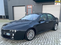 Alfa Romeo 159 - 2.2 JTS Distinctive *APK Nieuw 03-01-2026