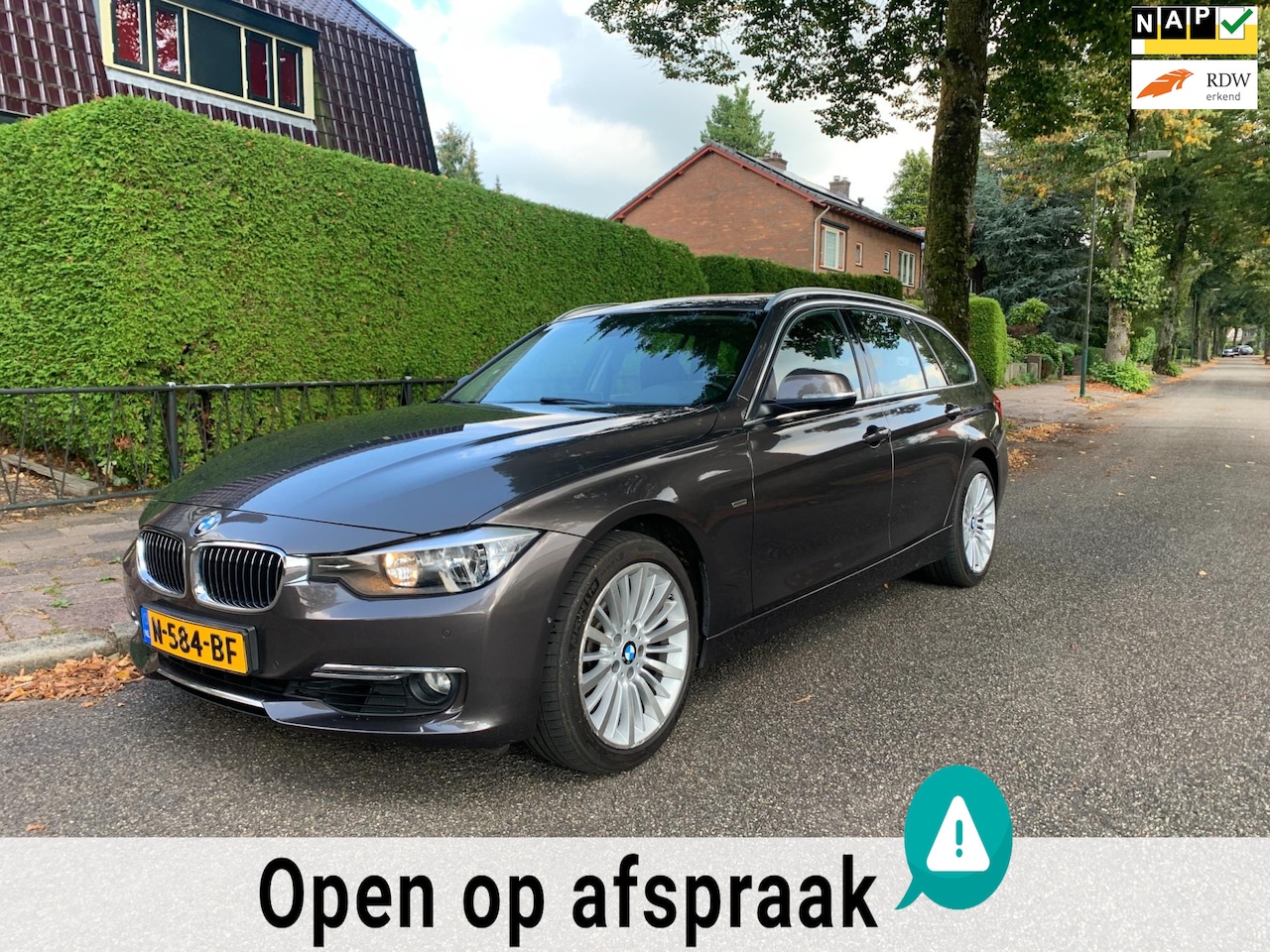 BMW 3-serie Touring - 328i xDrive 245PK AWD Aut leder navig camera keyless PDC cruise clima - AutoWereld.nl