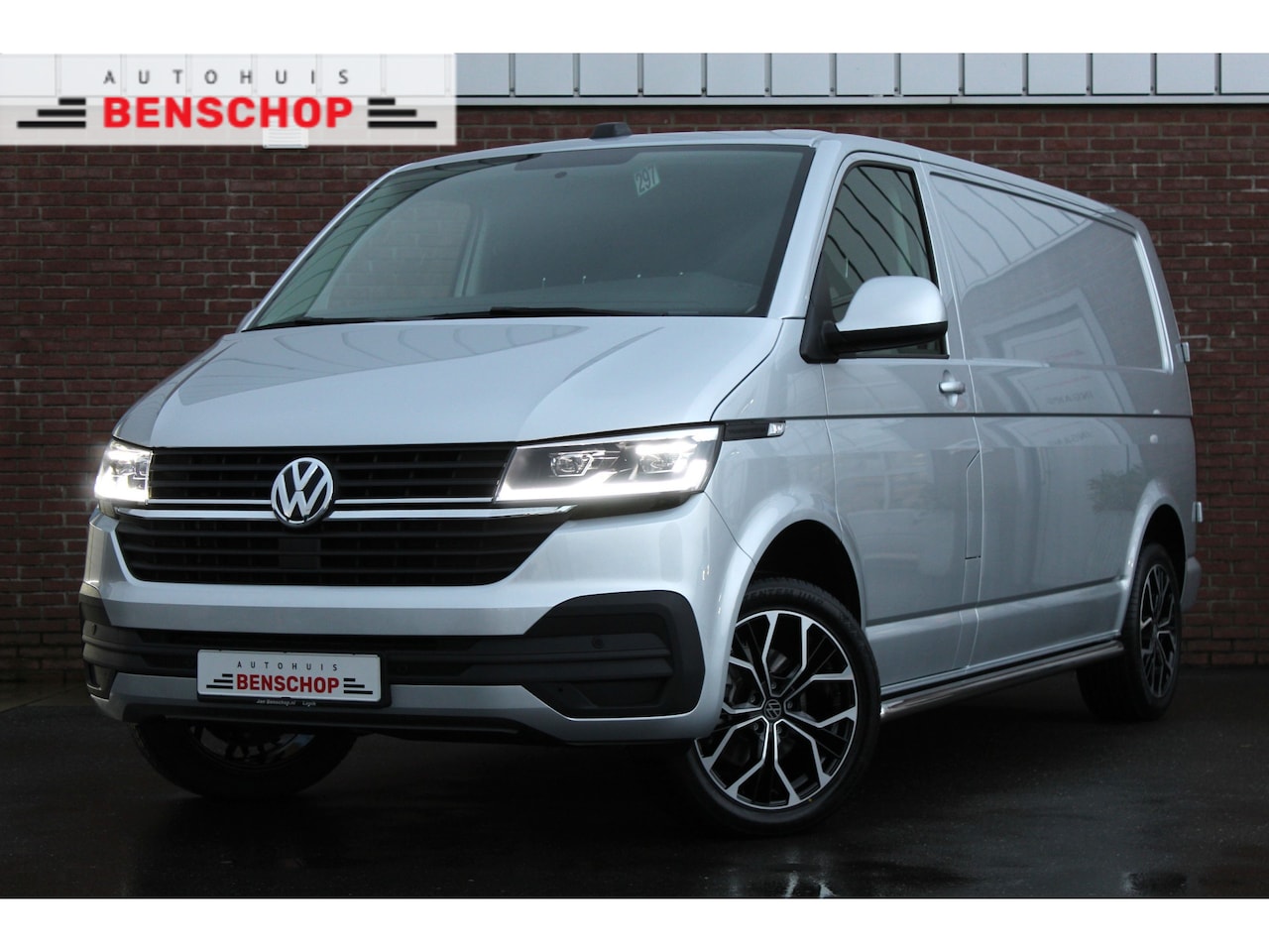 Volkswagen Transporter - T6.1 2.0 TDI 150PK DSG L2 |ACHTERUITRIJCAMERA|LED|CRUISE|APP.CONNECT| - AutoWereld.nl