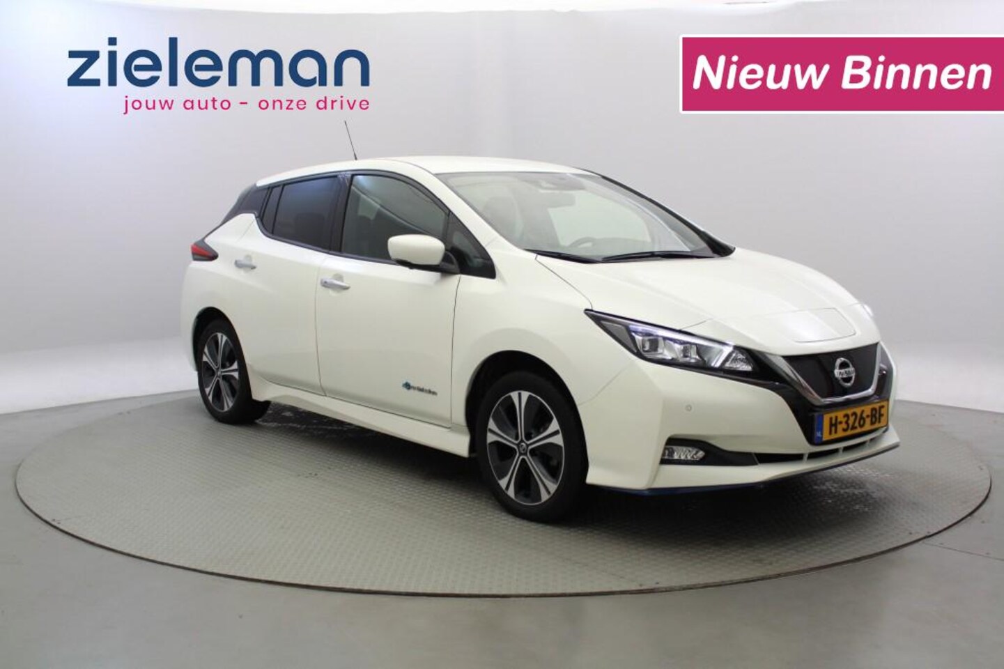 Nissan LEAF - e+ Tekna 62 kWh - Carplay, Camera, Stoelverw. - AutoWereld.nl