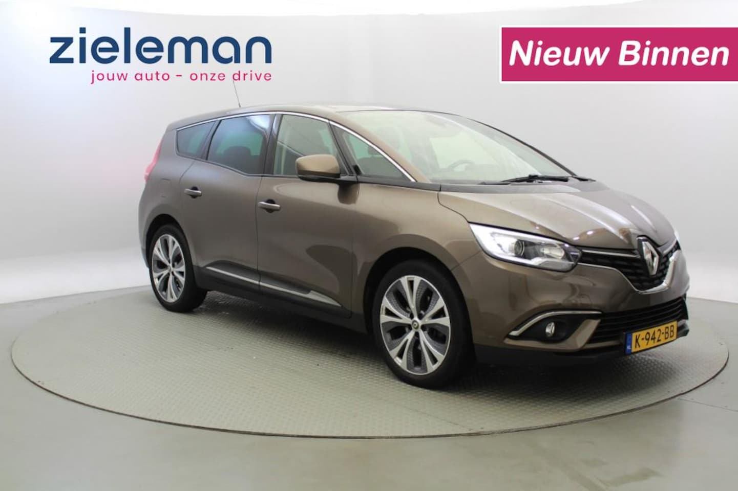 Renault Scénic - 1.3 TCe Intens Automaat - Carplay, Trekhaak - AutoWereld.nl