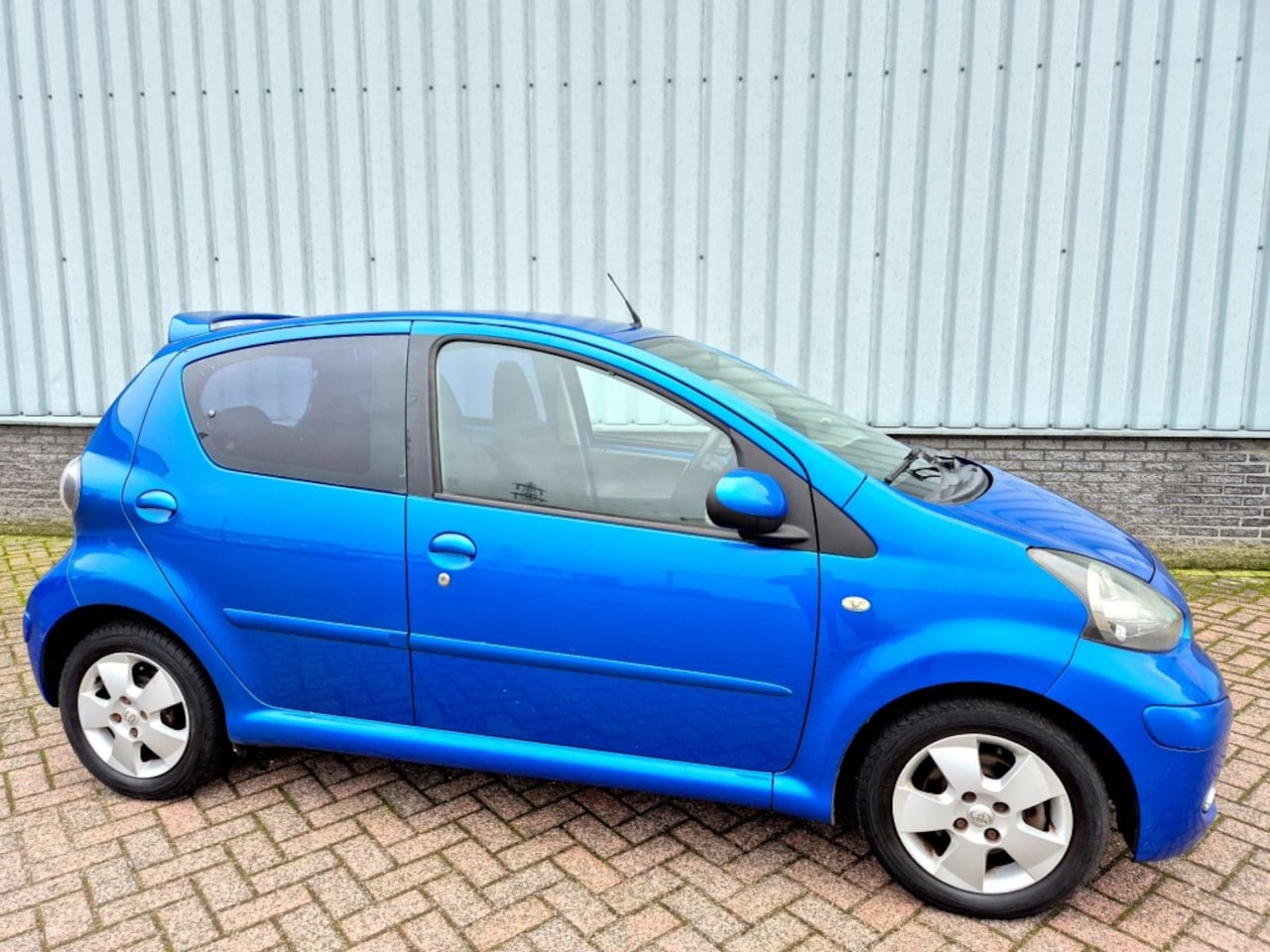 Toyota Aygo - 1.0 12v Dynamic Blue Airco - AutoWereld.nl