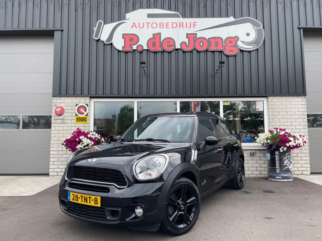 MINI Countryman - 184pk ALL4 Automaat Cooper S /Panoramadak/Stoelvelwarm./Leder/Er - AutoWereld.nl