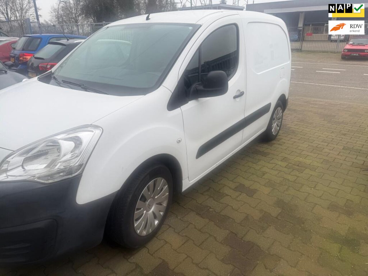 Citroën Berlingo - 1.6 BlueHDI 75 Comfort 1.6 BlueHDI 75 Comfort - AutoWereld.nl