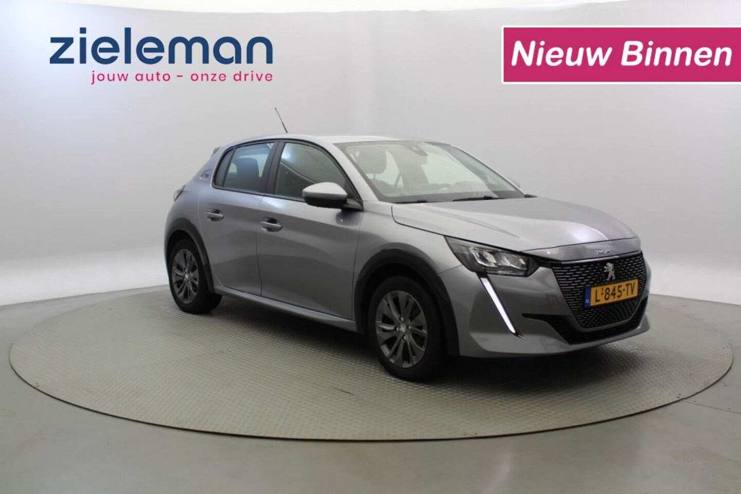 Peugeot 208 - e-208 Electric EV Active Pack 50 kWh - AutoWereld.nl