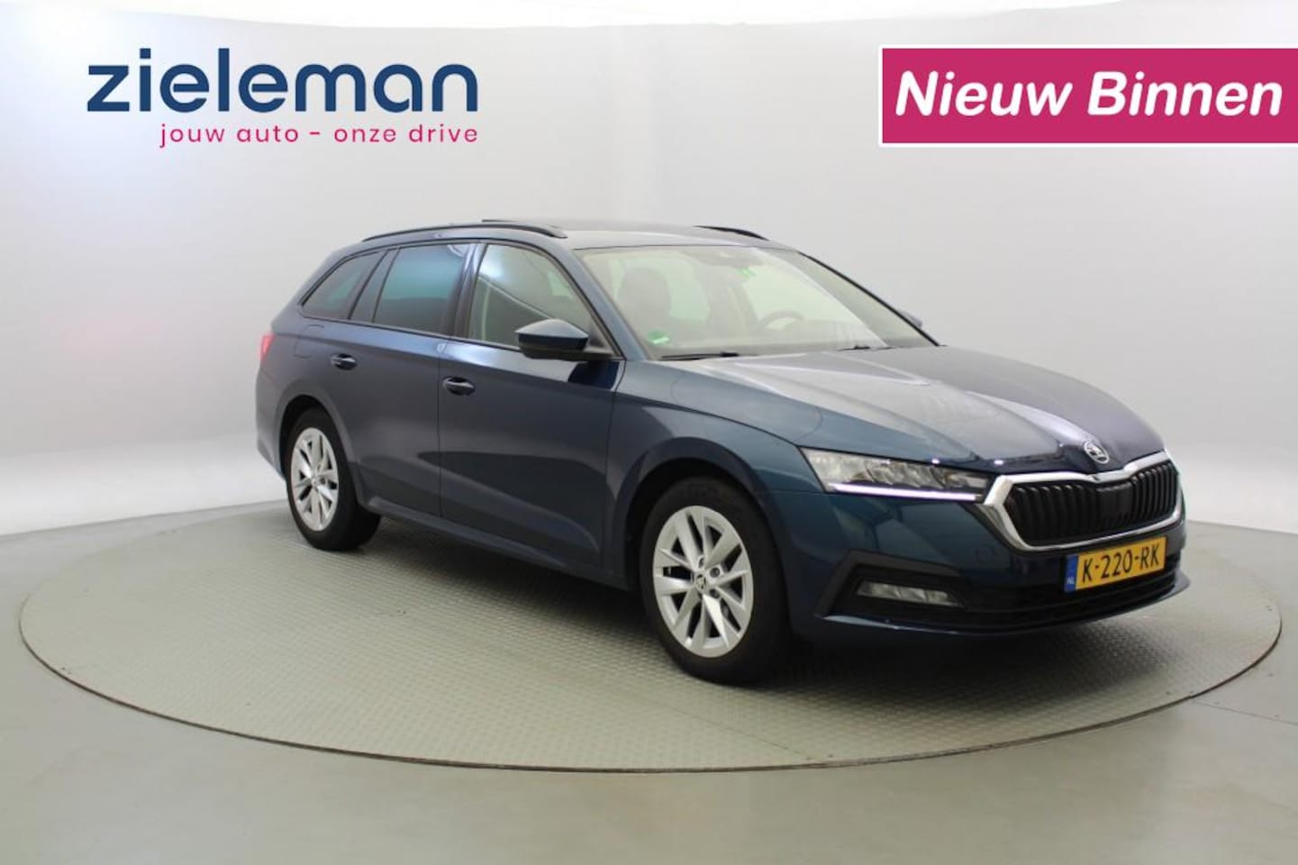 Skoda Octavia Combi - 1.0 e-TSI Combi Business Automaat - Panorama, Carplay - AutoWereld.nl