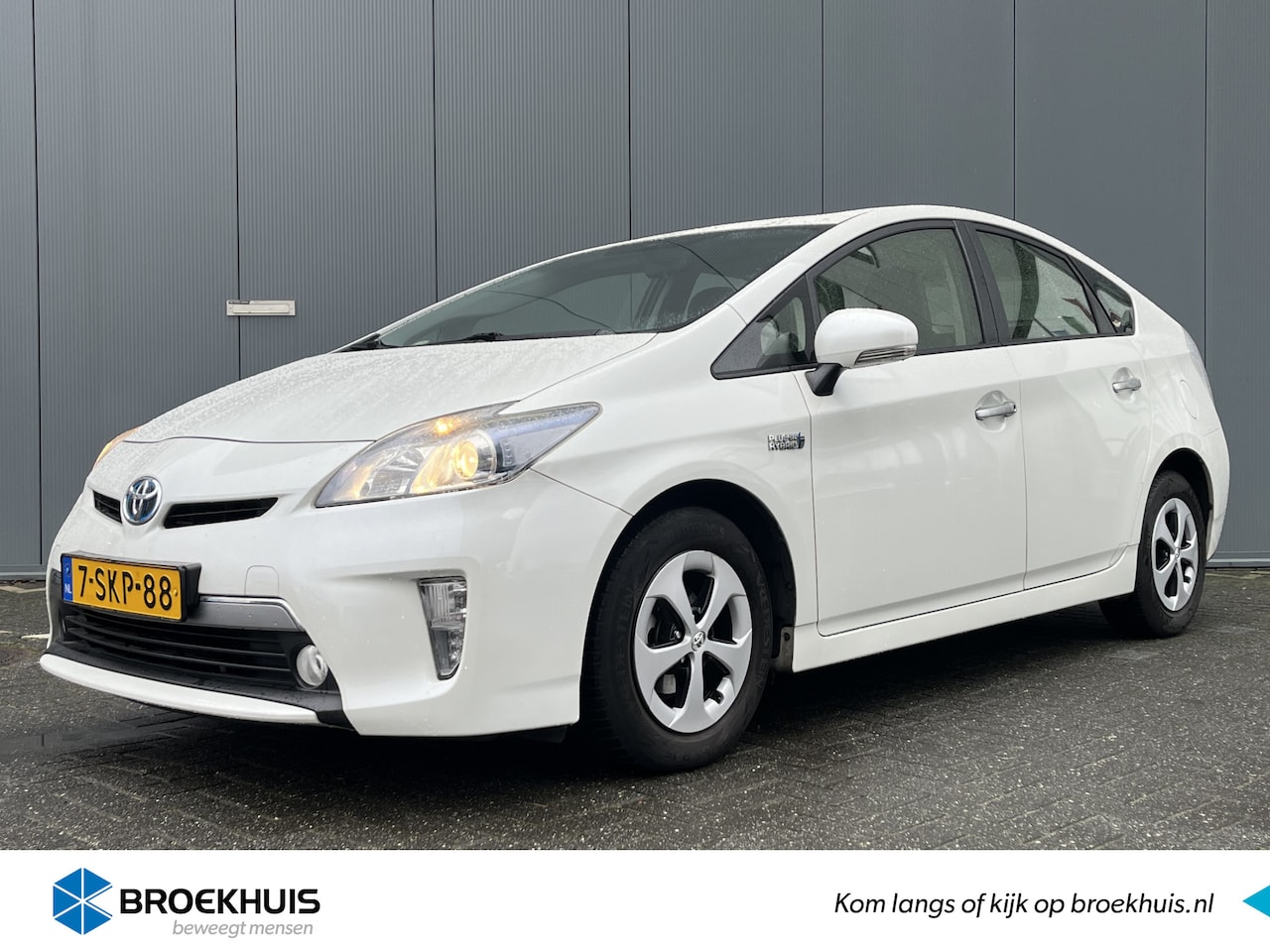 Toyota Prius - 1.8 136pk Plug-in Aspiration | Camera | Head-up Display | Climate controle | Stoelverwarmi - AutoWereld.nl