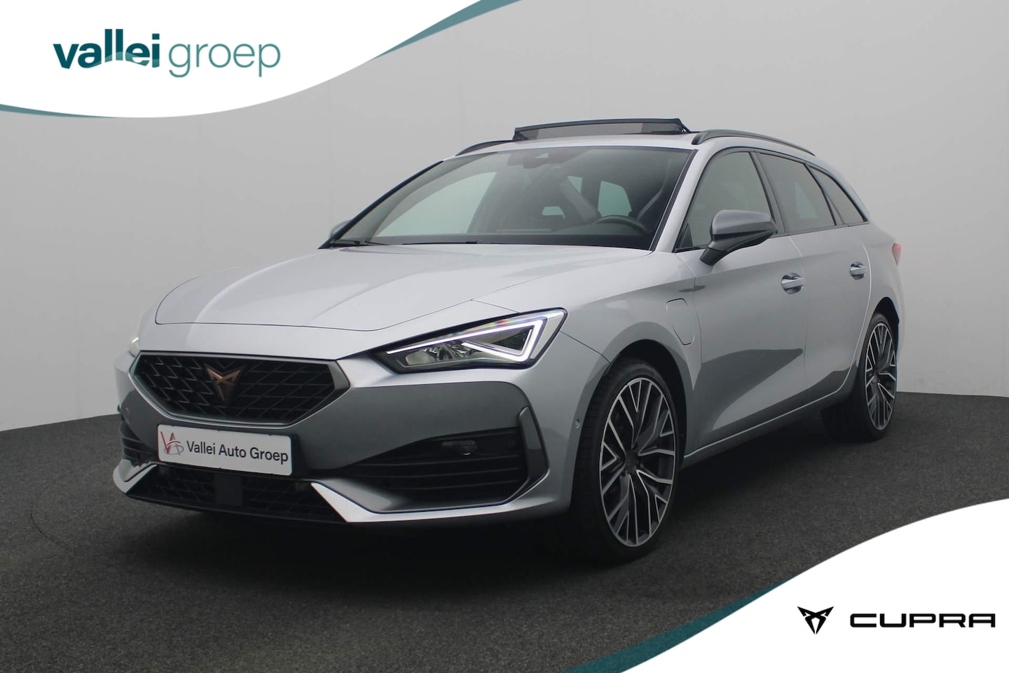 CUPRA Leon Sportstourer - 1.4 e-Hybrid 245PK DSG VZ Performance | Pano | Camera | LED | Keyless | Stoelverwarming | - AutoWereld.nl