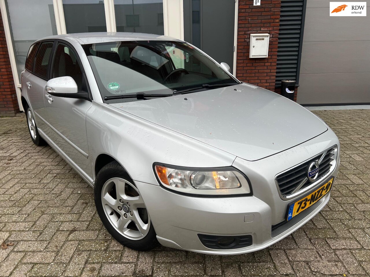 Volvo V50 - 2.0 Sport / Airco / PDC / Cruise / NAP - AutoWereld.nl