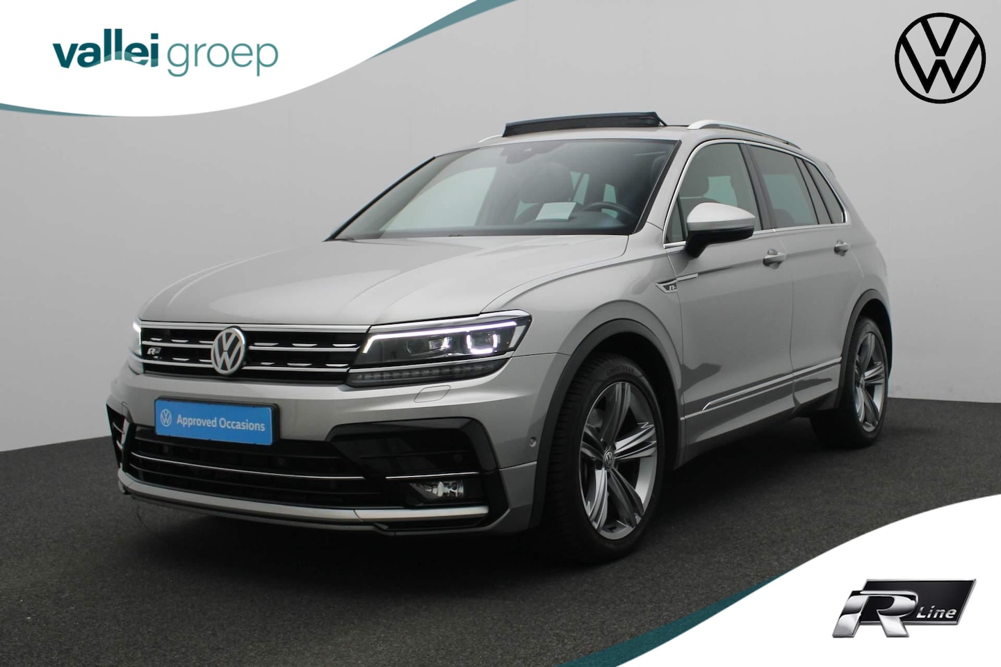 Volkswagen Tiguan - 2.0 TSI 180PK DSG 4Motion Highline Business R / R-Line | Pano | Trekhaak | HUD | 19 inch | - AutoWereld.nl