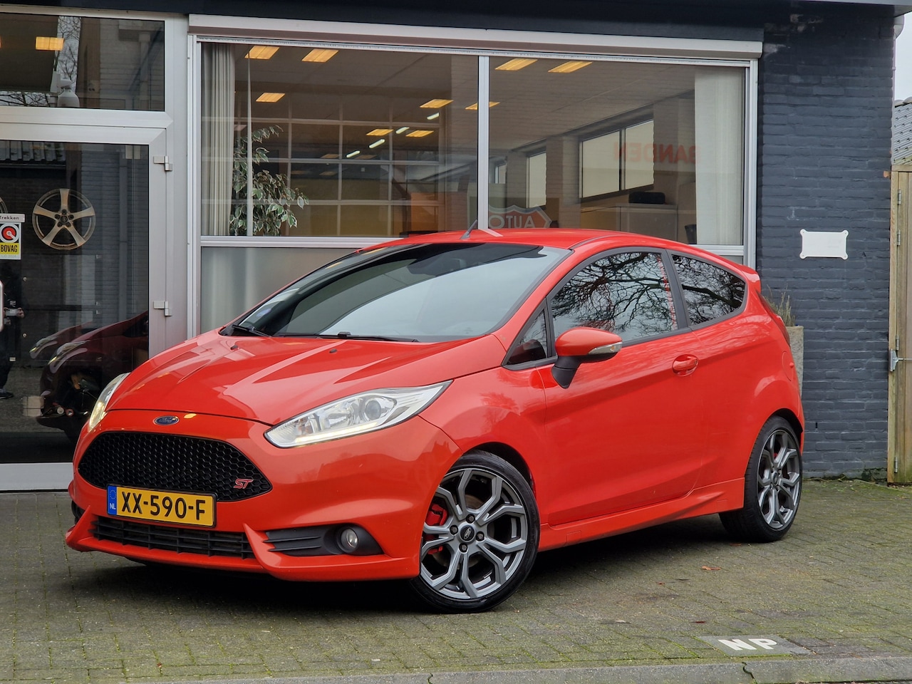 Ford Fiesta - 1.6 ST2 KEYLESS / NAVI / CLIMA - AutoWereld.nl