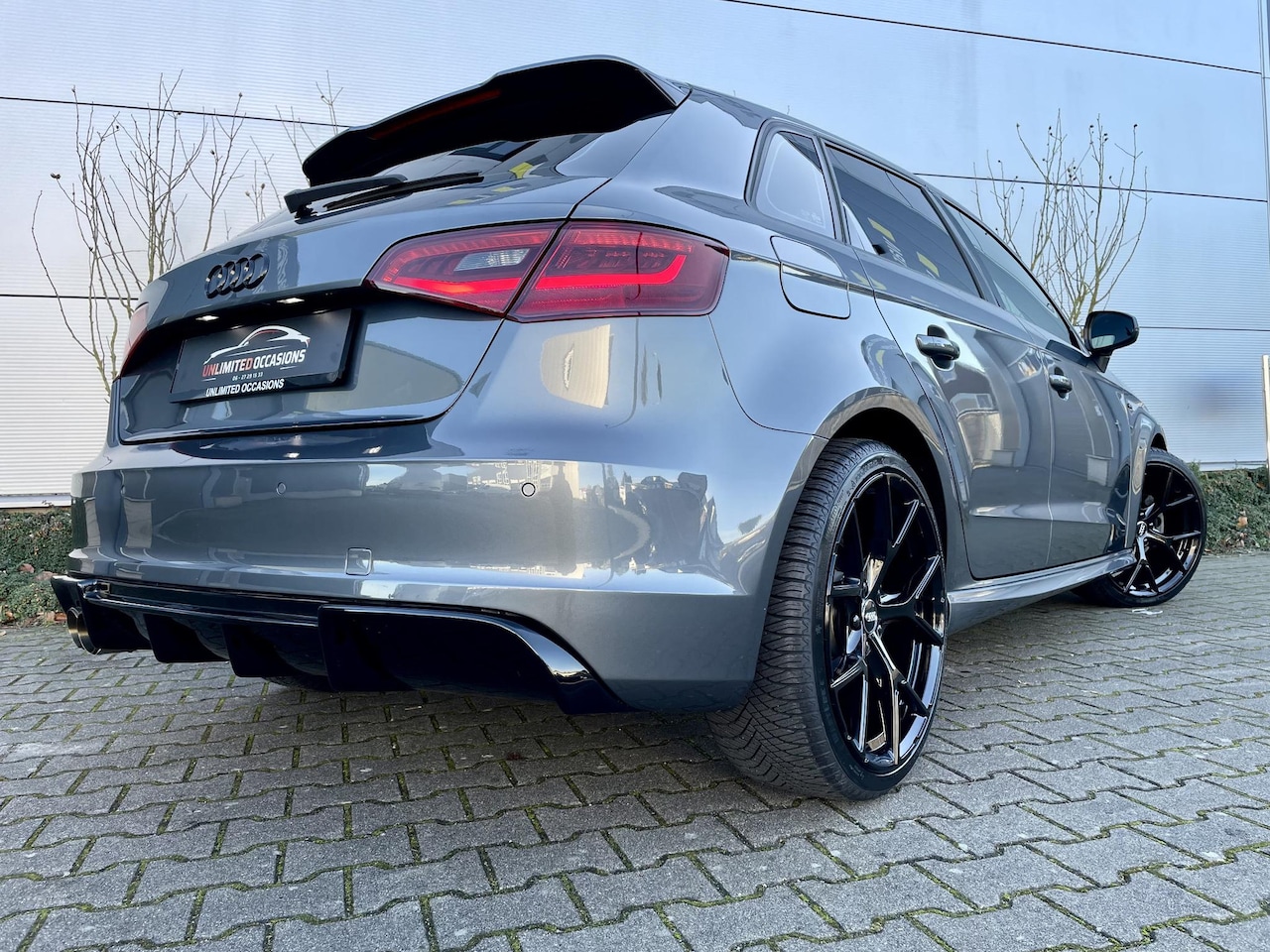 Audi A3 Sportback - 1.4 TFSI CoD *3X S LINE*RS*LED*XENON*BOMVOL - AutoWereld.nl