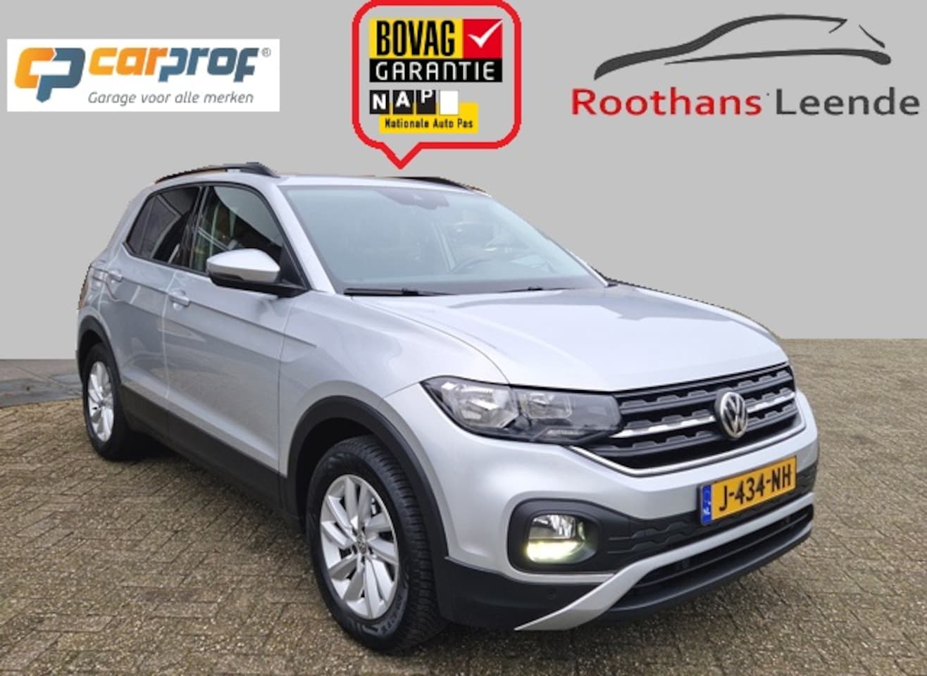 Volkswagen T-Cross - 1.0 95PK TSI Life Navi & Trekhaak - AutoWereld.nl