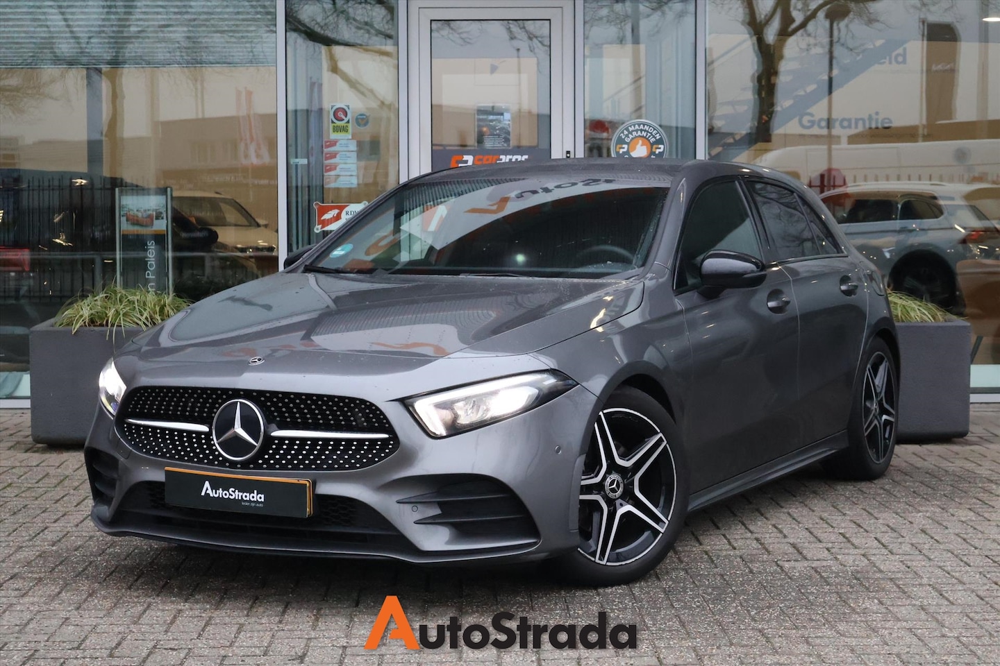 Mercedes-Benz A-klasse - A 200 AMG-Line 163pk 7G-DCT | Camera | Carplay | LED | Navi | Cruise | Stoelverwarming - AutoWereld.nl