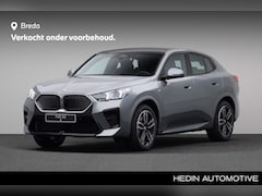 BMW iX2 - eDrive20 67kWh | Achteruitrijcamera | Comfort Access | Driving Assistant Plus | Stoelverwa