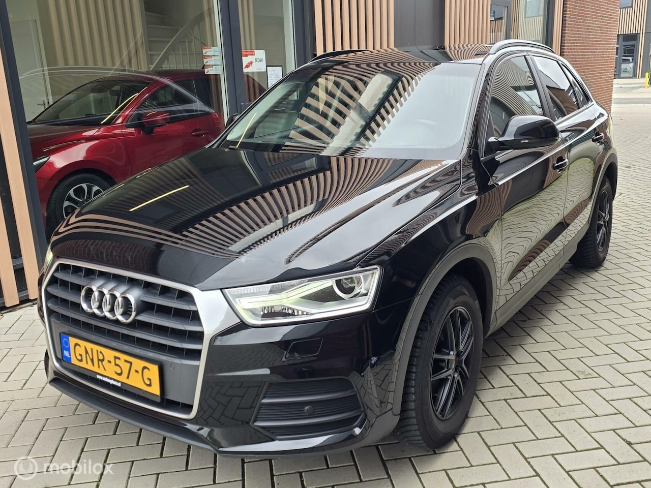 Audi Q3 - 1.4 TFSI CoD Design Pro Line Plus Automaat -Panorama- Nav - AutoWereld.nl