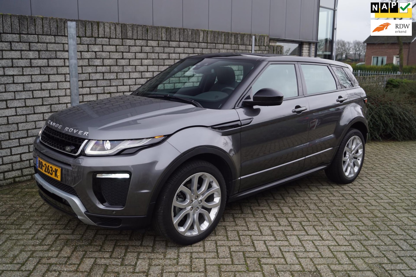 Land Rover Range Rover Evoque - 2.0 Si 4WD HSE Dynamic Autom Panodak leder Sportst Stoel/Stuurverw Navi Camera Clima 2x PD - AutoWereld.nl