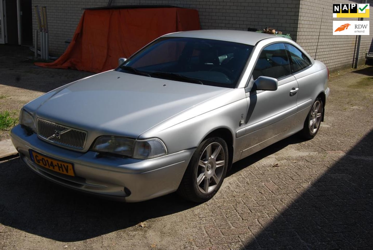 Volvo C70 Coupé - 2.0 T 2.0 T - AutoWereld.nl