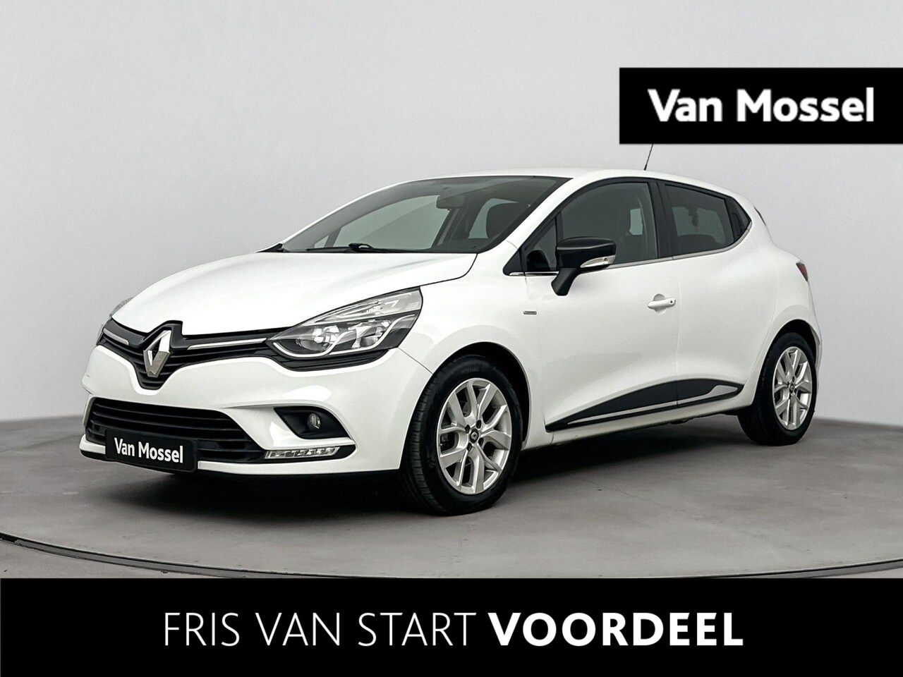 Renault Clio - 0.9 TCe 90Pk Limited | Navigatie | Apple & Android Carplay | Airco | Parkeersensoren Achte - AutoWereld.nl